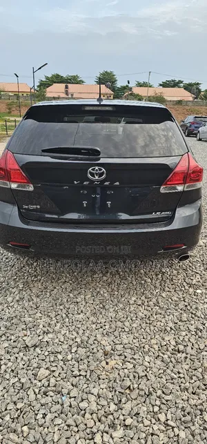 Toyota Venza LE 4dr Wagon (2.7L 4cyl 6A) 2015