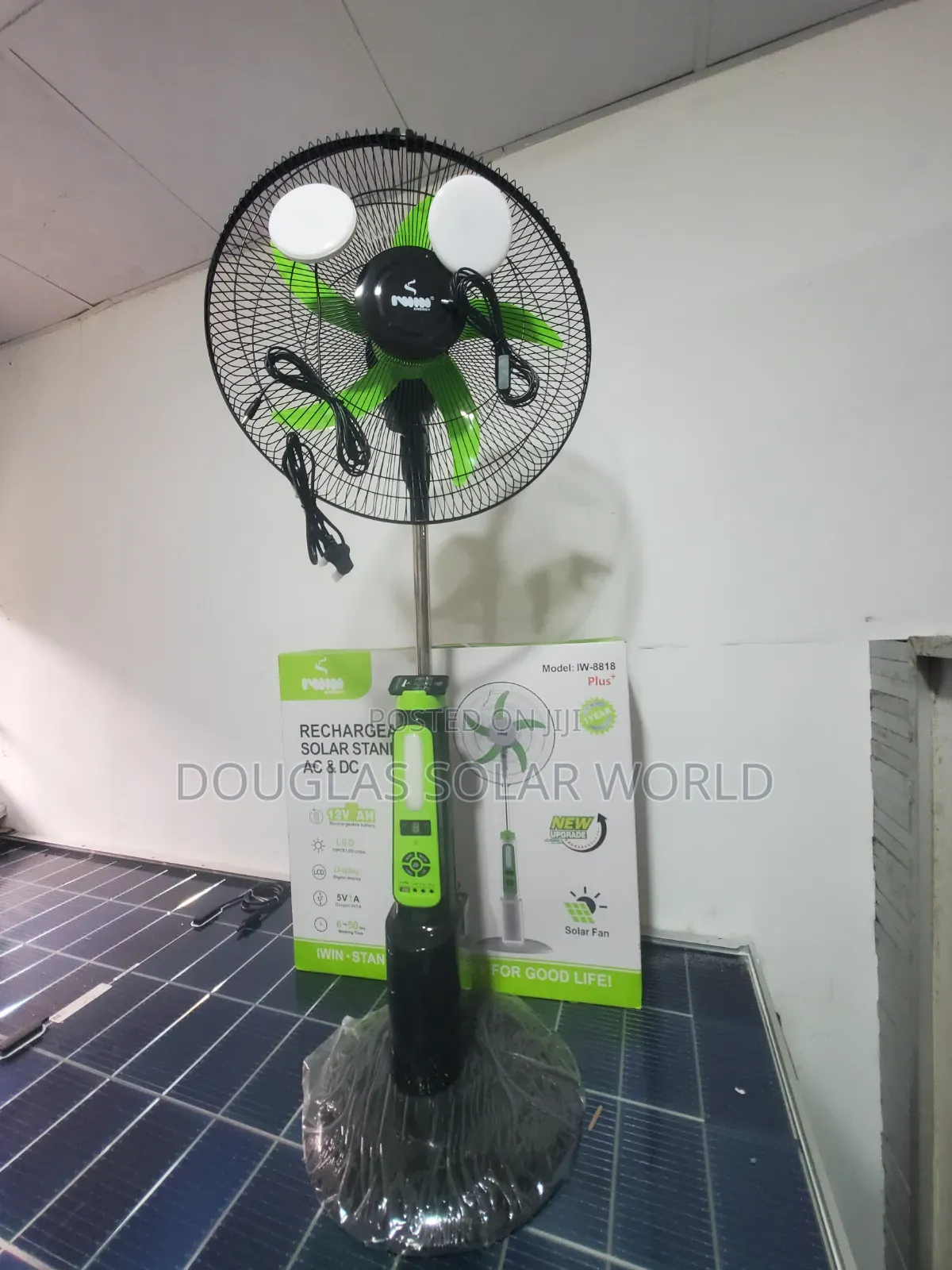 Iwin 18" AC/Dc Solar Rechargeable Standing Fan