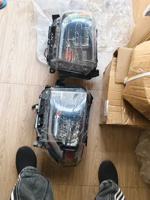 Head Lamp Tundra 2019 Led