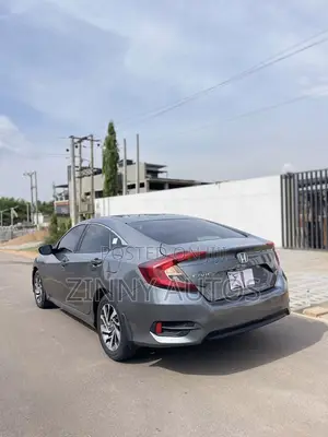 Honda Civic 2016 Gray