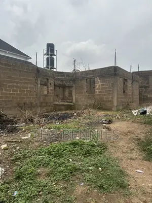 3bdrm House in Tella Estate, Akobo for sale