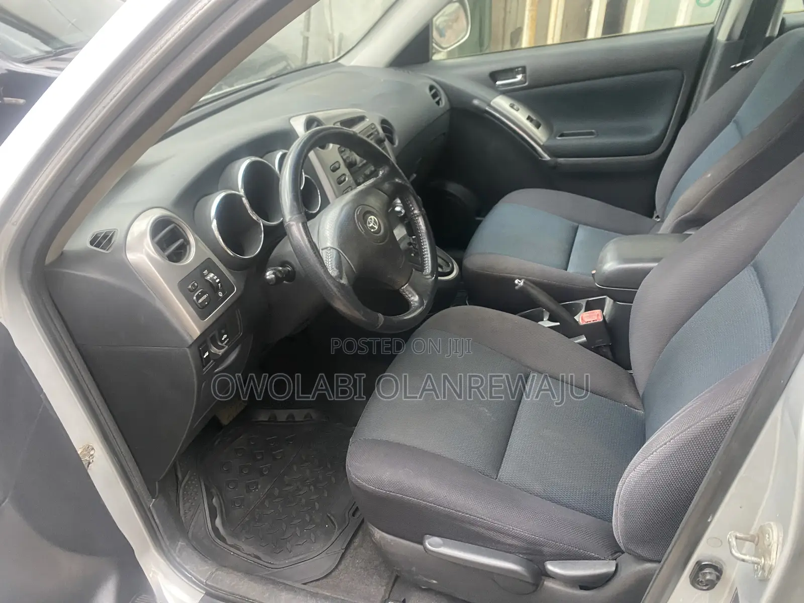 Toyota Matrix 2005 Silver