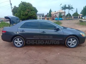 Honda Accord 2004 Gray