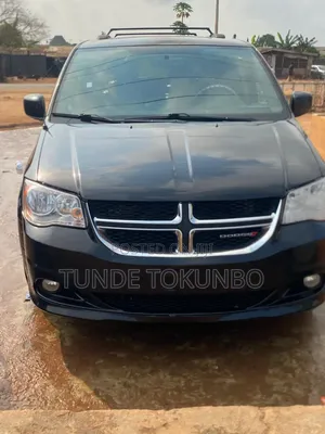 Dodge Caravan 2017 Black