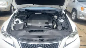 Lexus IS 250 4WD 2015 White