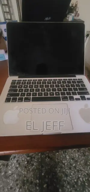 Laptop Apple MacBook Pro 2015 8GB Intel Core i5 SSD 256GB