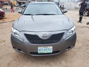 Toyota Camry 2009 Gray