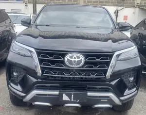 Toyota Fortuner 2.4 D AWD 2021 Black