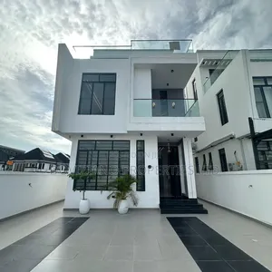 5bdrm Duplex in Lekki Phase 1 for sale