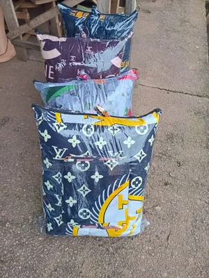 4 By 5 Complete Bedset With Duvets