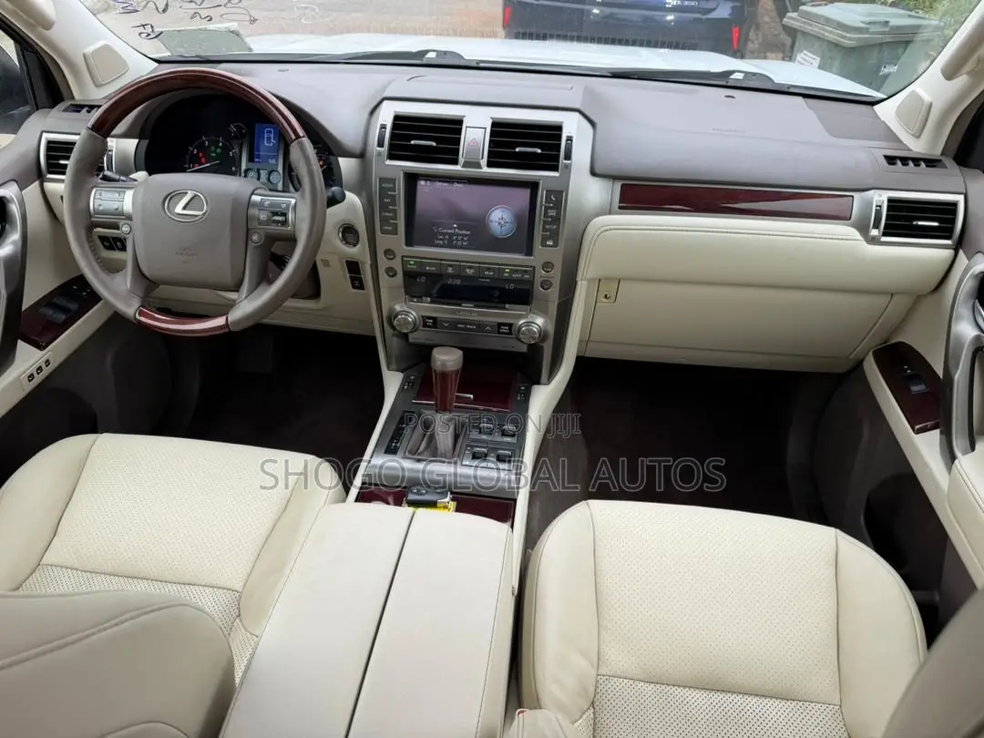 Lexus GX 460 Luxury 2016 White
