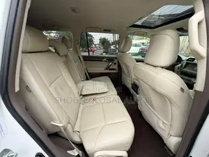 Lexus GX 460 Luxury 2016 White