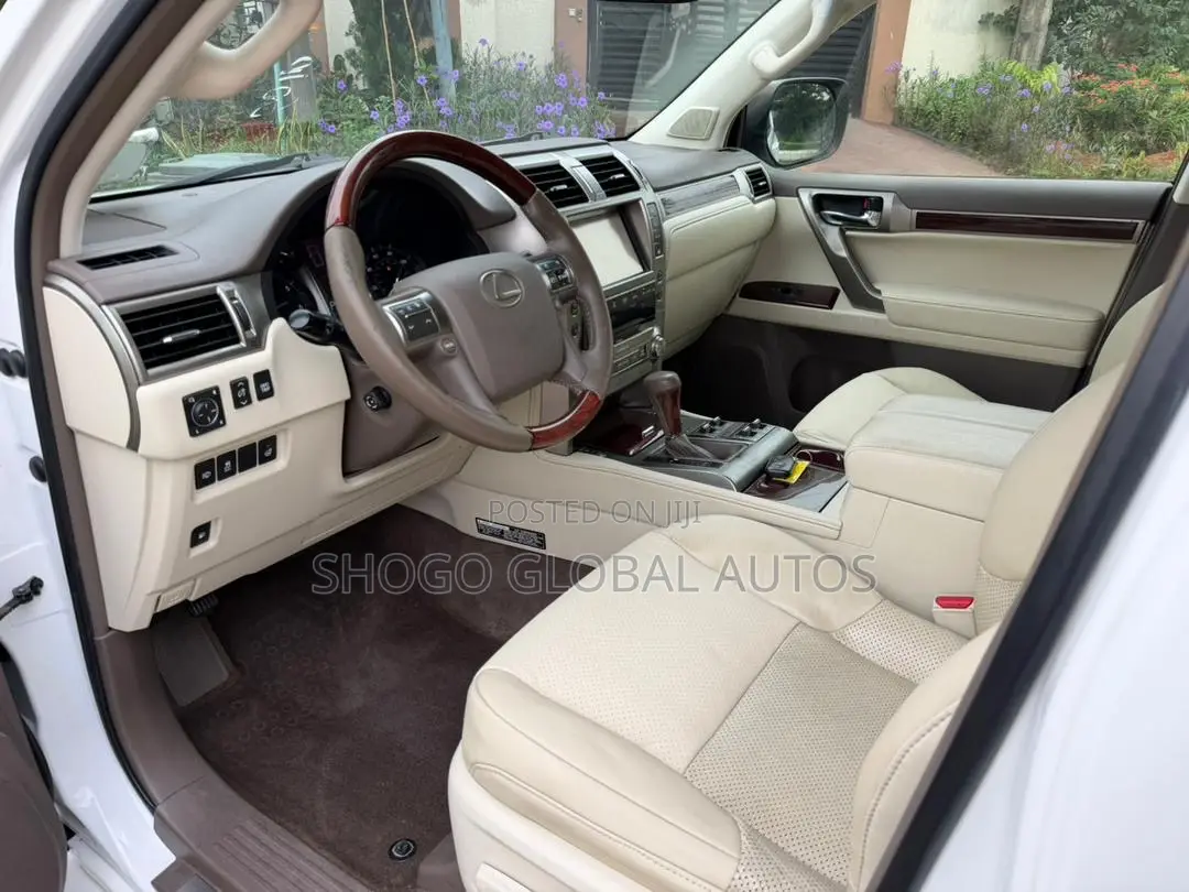 Lexus GX 460 Luxury 2016 White