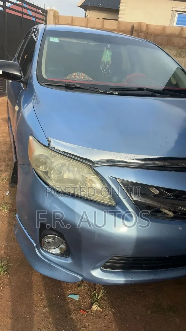 Toyota Corolla 2010 Blue