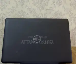 Laptop Dell Latitude 3520 16GB Intel Core i7 SSD 512GB