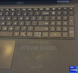 Laptop Dell Latitude 3520 16GB Intel Core i7 SSD 512GB