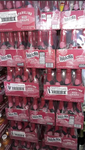 Welch’S Sparkling Grape Wine Pet Bottle (248ml)