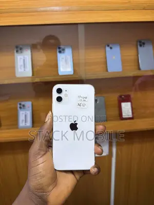Apple iPhone 11 64 GB White