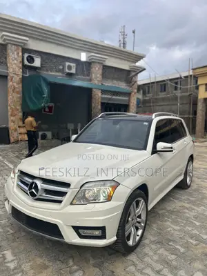 Mercedes-Benz GLK-Class 350 4MATIC 2012 White