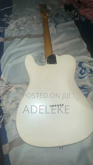 Neatly Used Guitar