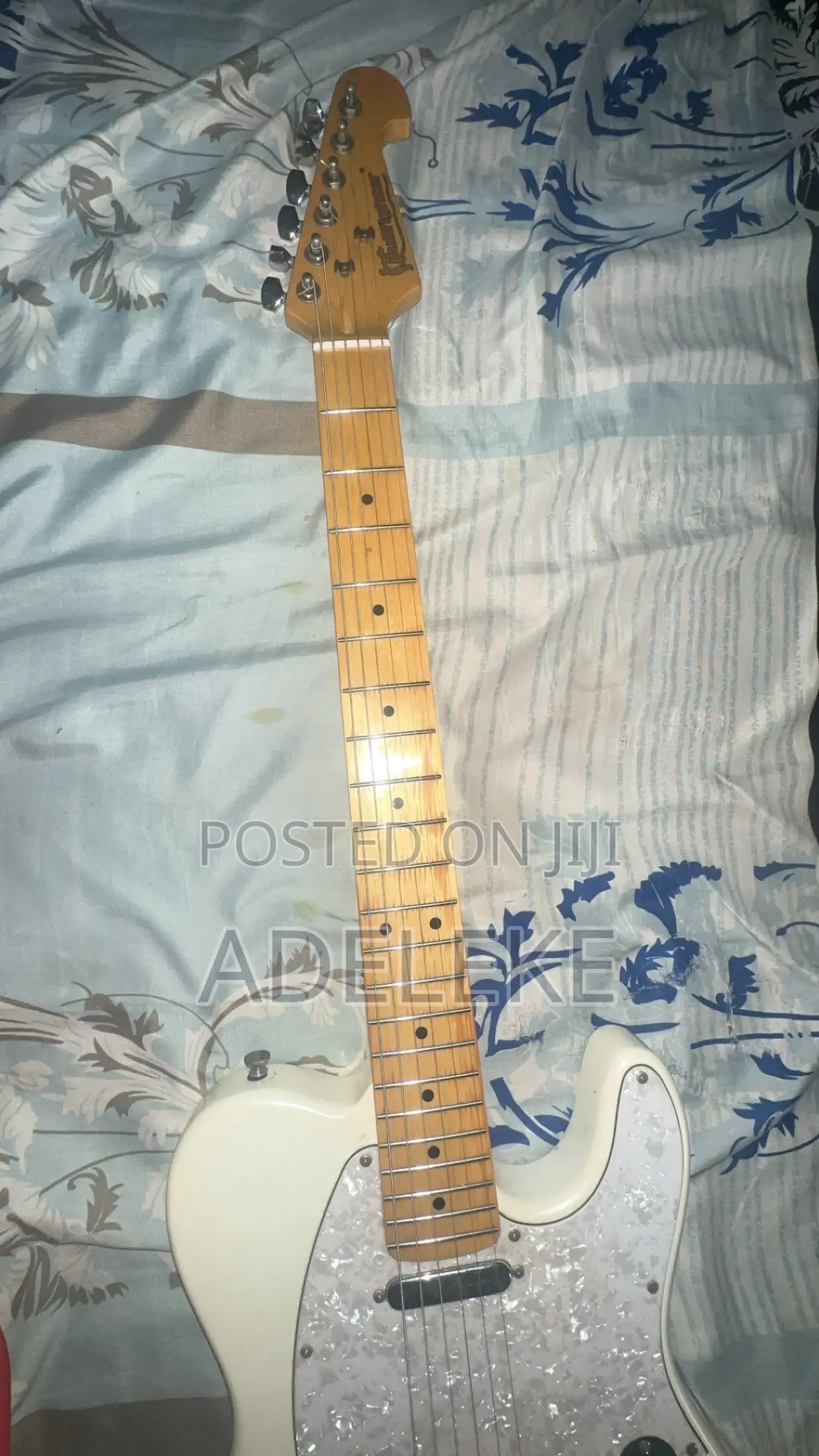Neatly Used Guitar