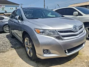 Toyota Venza 2011 Silver