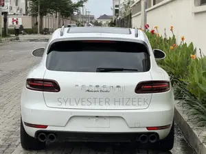 Porsche Macan Turbo 2017 Black