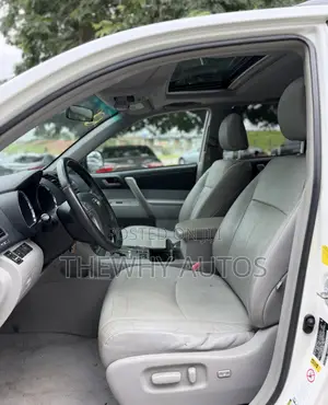 Toyota Highlander Limited 2010 White