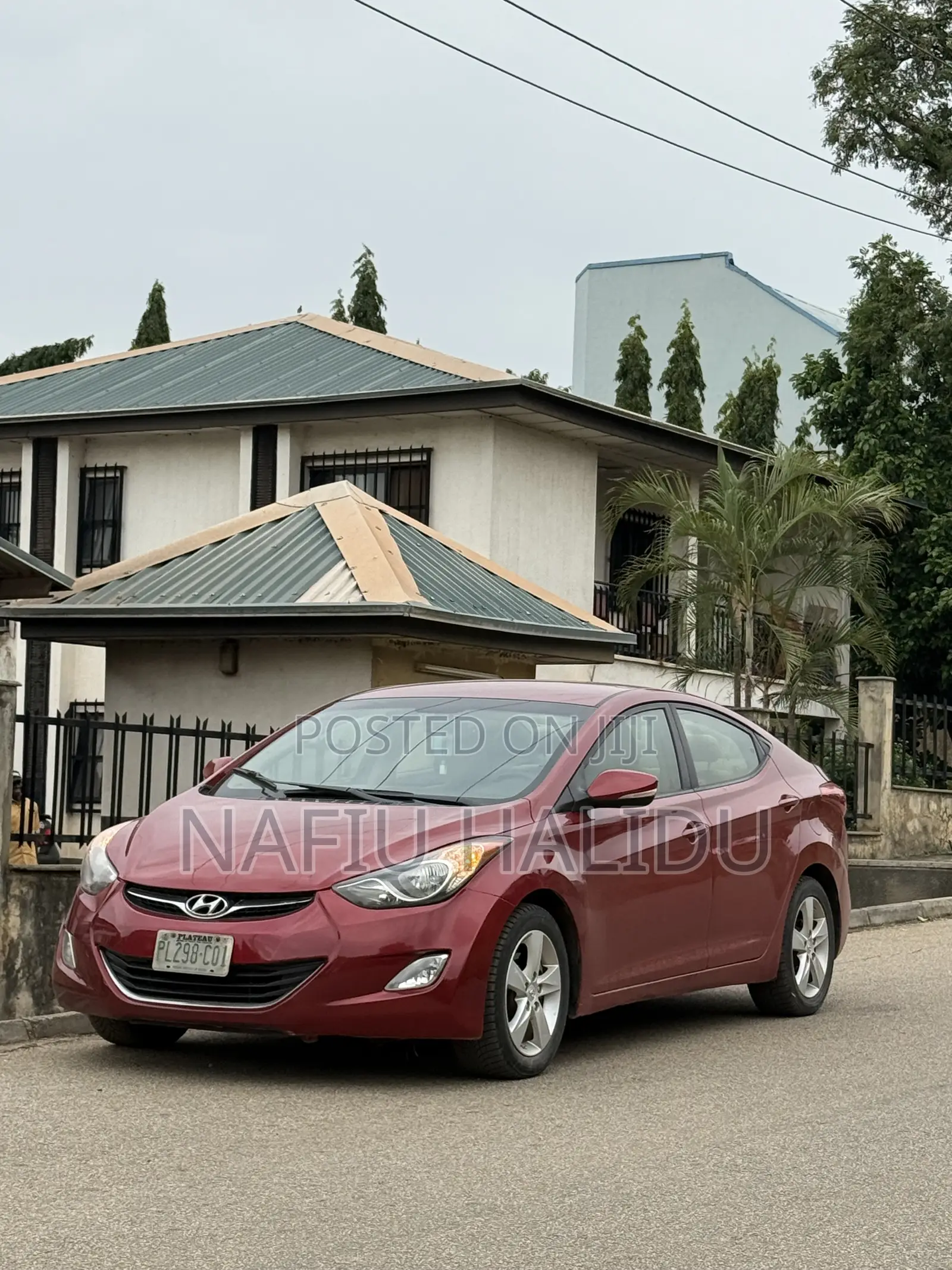 Hyundai Elantra 2013 Red