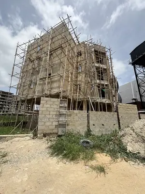 2bdrm Apartment in Lekki Phase 1 for sale