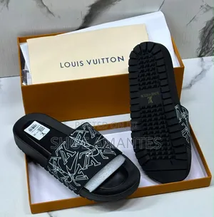 Luxury Kenneth Cole Slides