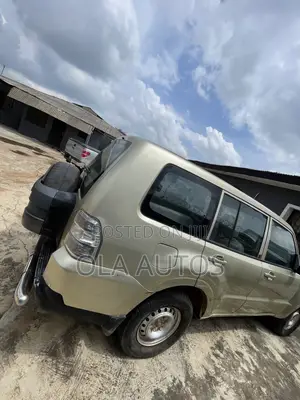 Mitsubishi Pajero 2007 Gold