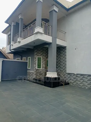 4bdrm Apartment in Benin City for rent