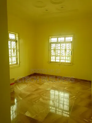 4bdrm Apartment in Benin City for rent