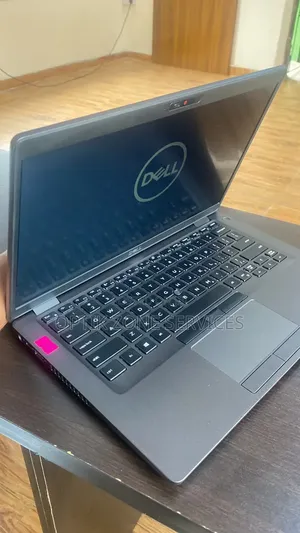 Laptop Dell Latitude 5400 8GB Intel Core i7 SSD 256GB