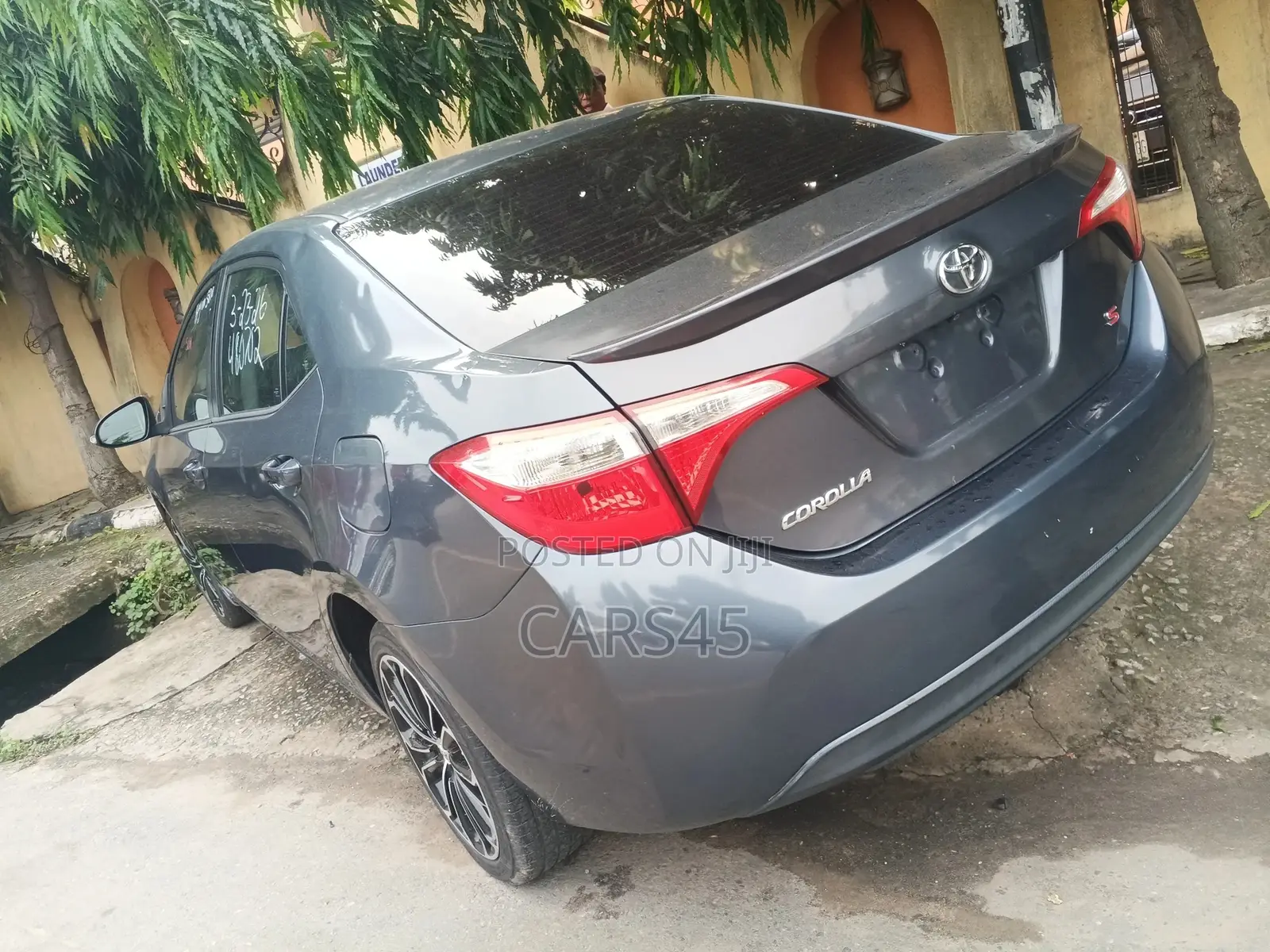 Toyota Corolla 2015 Blue