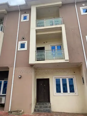 4bdrm Townhouse/Terrace in Guzape District for sale