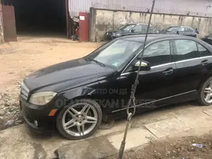 Mercedes-Benz C350 2009 Black
