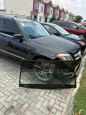Glk350 2014 Windscreen Glass Available Installed at Chimatex