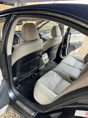Lexus ES 2012 Gray