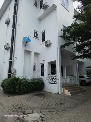 4bdrm Townhouse / Terrace in Guzape for rent