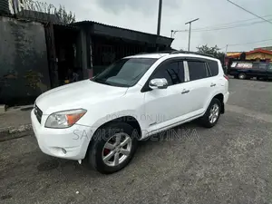 Toyota RAV4 3.5 Limited 4x4 2010 White