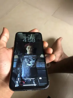 Apple iPhone X 64 GB White