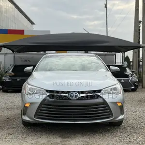 Toyota Camry XLE 4dr Sedan (2.5L 4cyl 6A) 2016 Silver