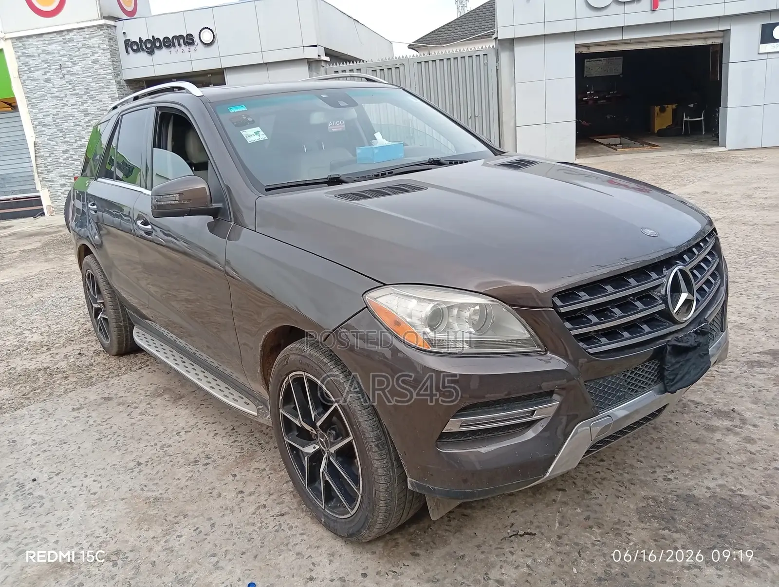 Mercedes-Benz M Class 2010 Brown