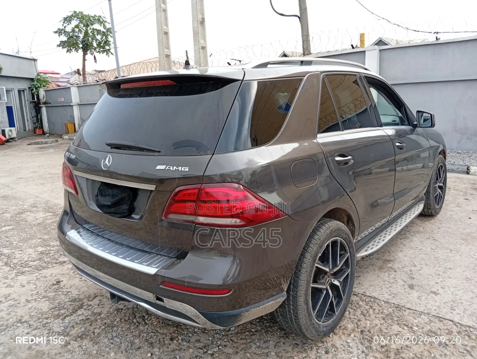 Mercedes-Benz M Class 2010 Brown