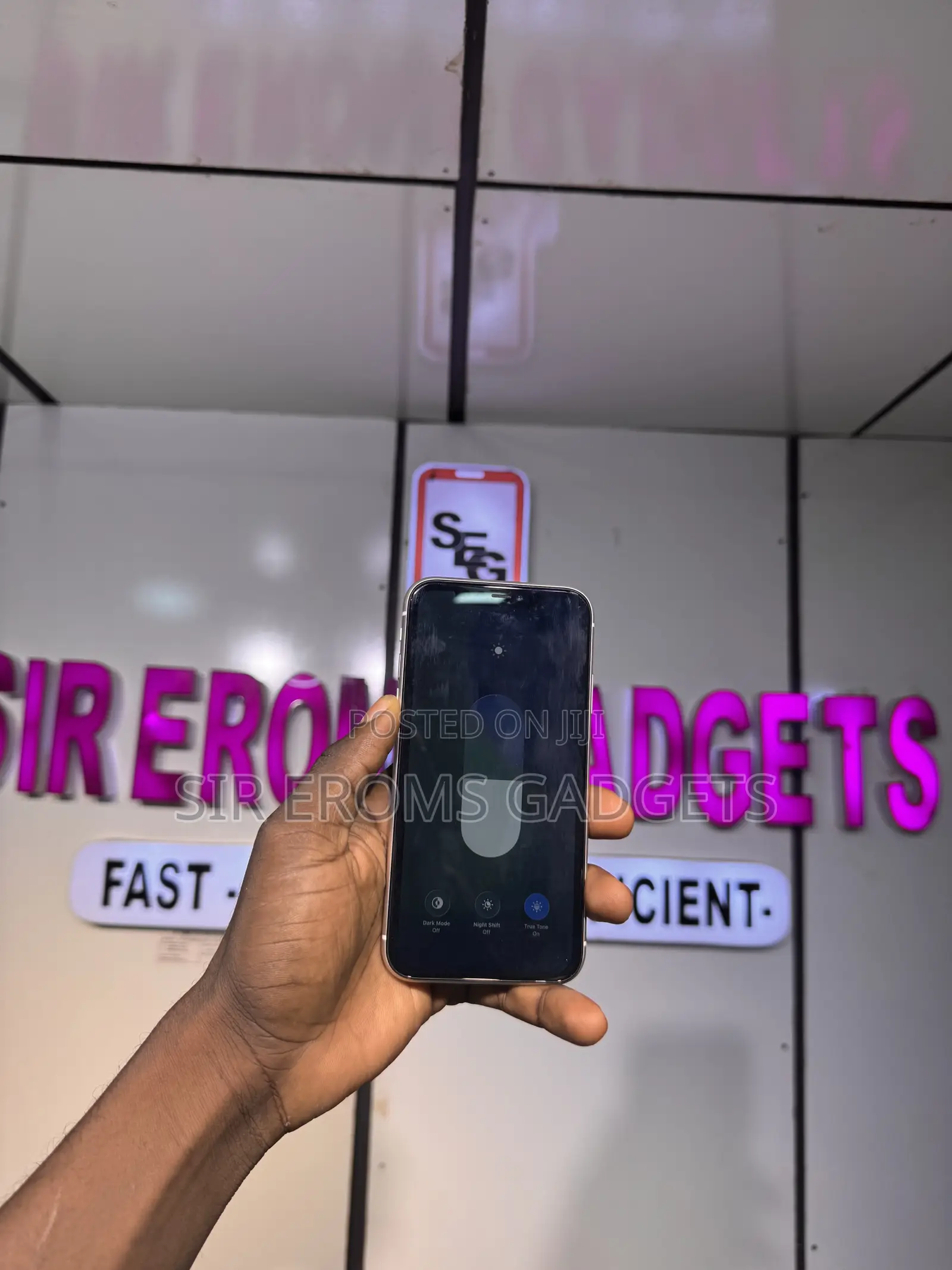 Apple iPhone 11 128 GB Silver