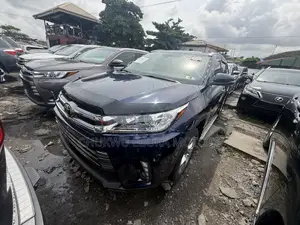 Toyota Highlander Limited Platinum 4dr SUV (3.5L 6cyl 6A) 2015 Blue