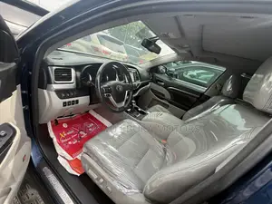 Toyota Highlander Limited Platinum 4dr SUV (3.5L 6cyl 6A) 2015 Blue