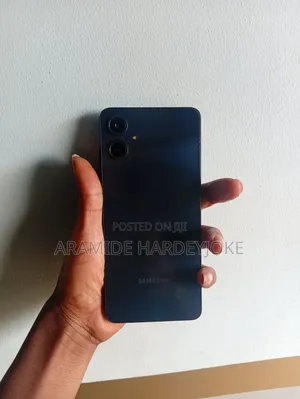 Samsung Galaxy A06 64 GB Black